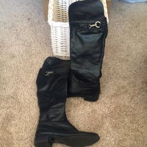 Black Italian leather size 8 knee high boots